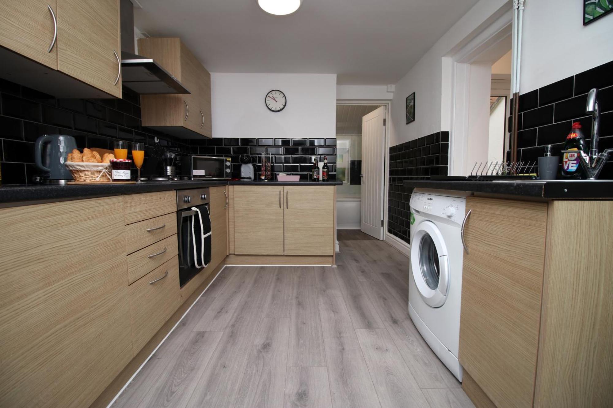 Spacious 4 Bedroom House - Moira Lodge By Ty Sa Cardiff Exteriér fotografie
